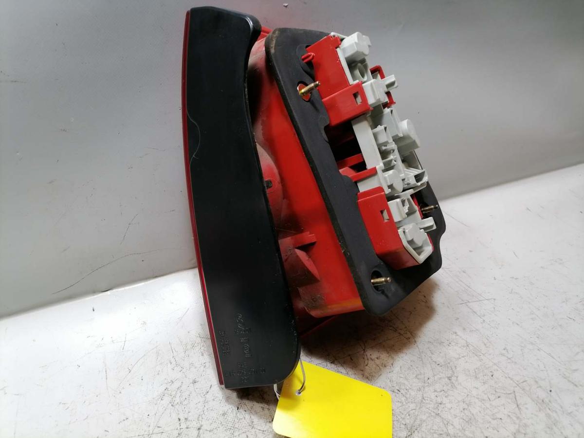 VW Passat 3BG BJ01 R&uuml;cklicht R&uuml;ckleuchte links Limousine Stufenheck